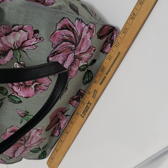 Fabulous Betsey Johnson Big Bow Denim Rose Print Shoulder Straps Tote - Picture 12 of 15